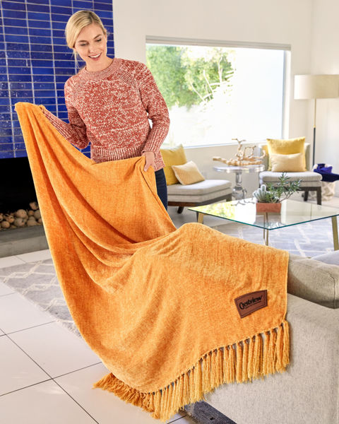 Picture of Chelsea Throw Blanket